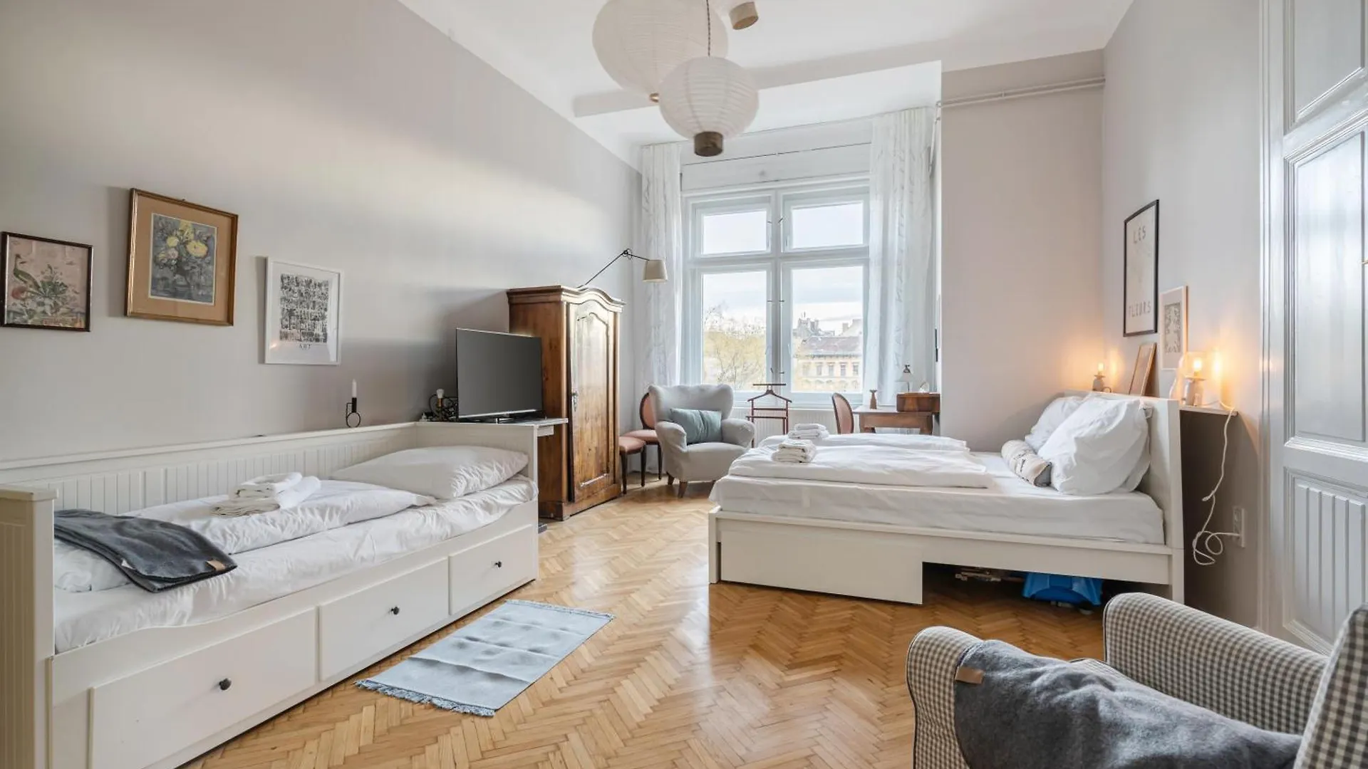 Central Parkside Apartment Budapest