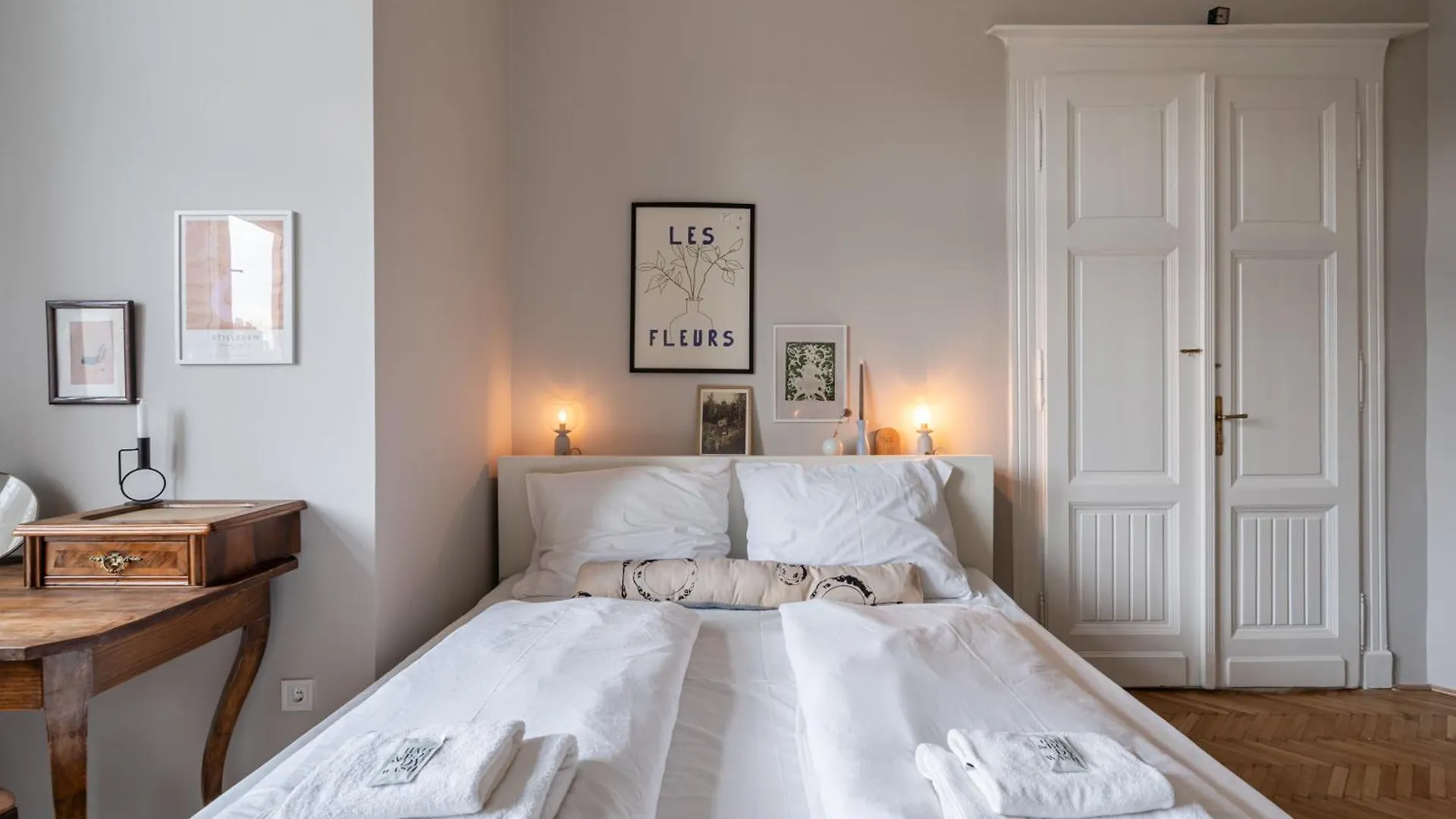 Central Parkside Apartment Budapest 0*,