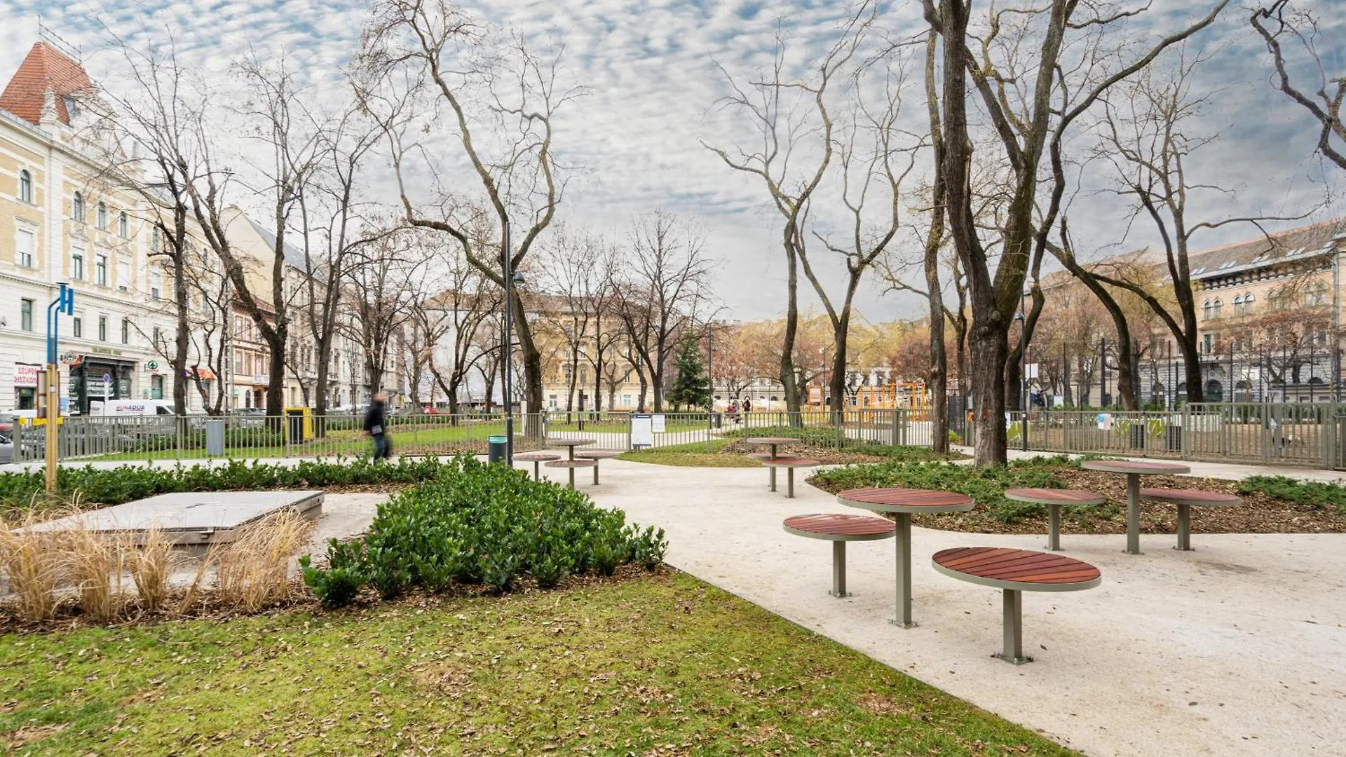 Central Parkside Apartment Budapest